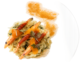 Κριθαράκι με αβγοτάραχο, γαρίδες Tandoori, ζωμό λεμονόχορτου & βλίτα